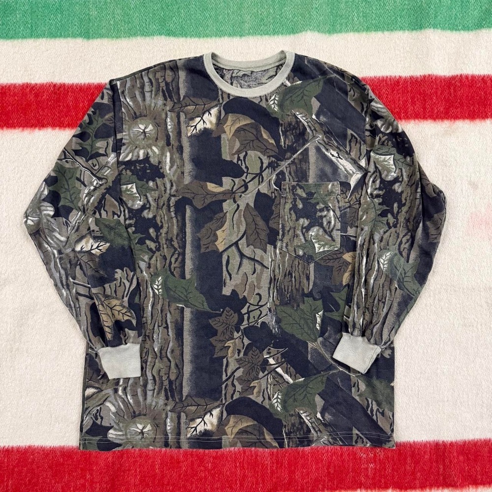 Vintage 90s Camo Long Sleeve Shirt Mens XL Woodland Camouflage Pocket T-Shirt